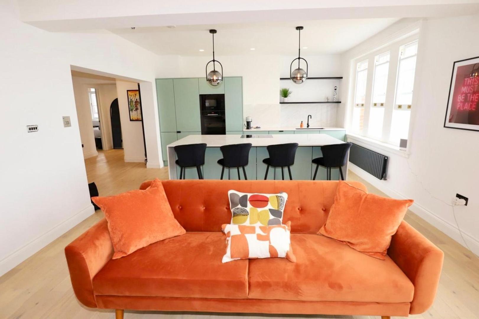 Newly Refurbished W/ River Views London Exteriör bild