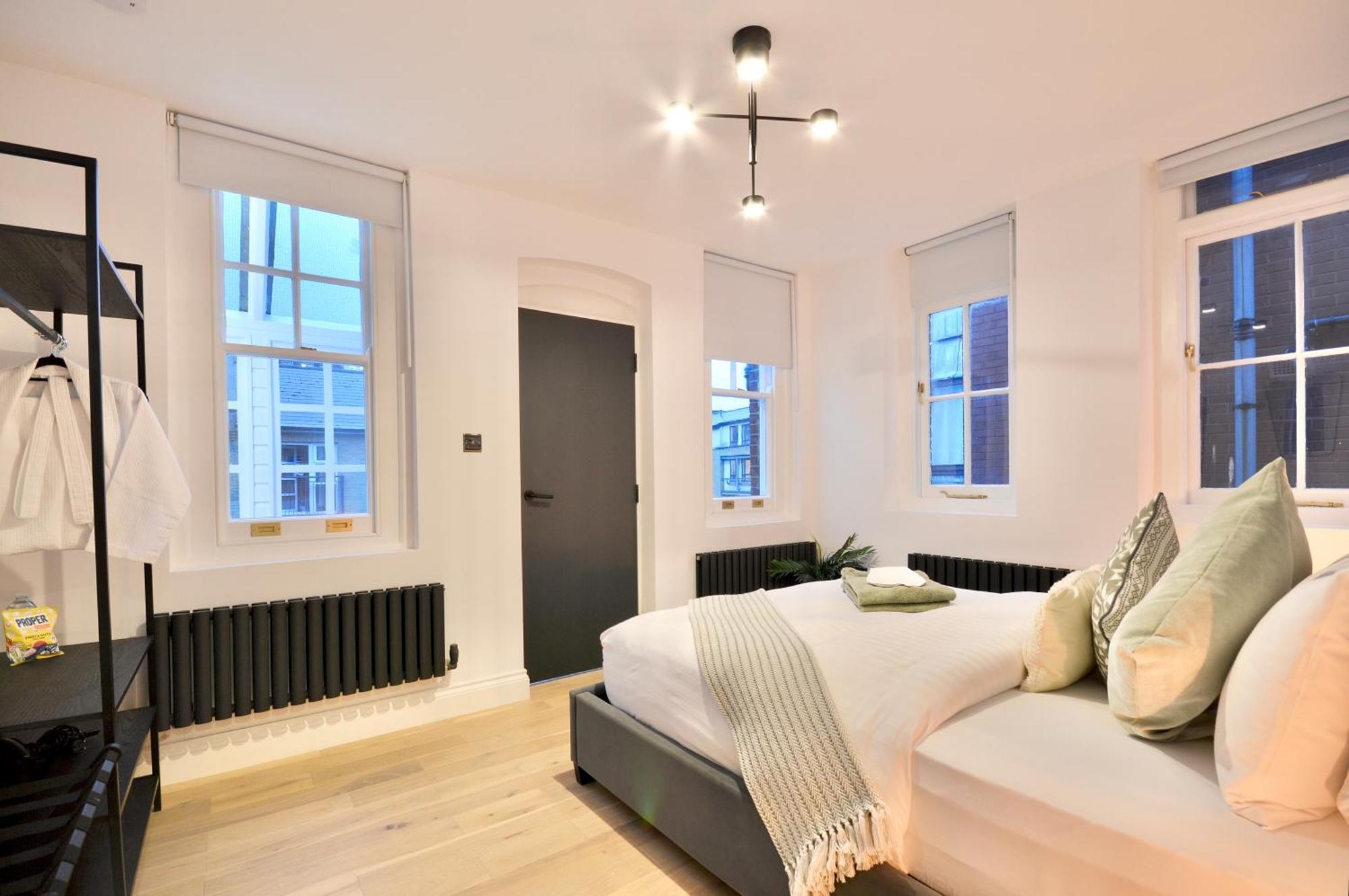 Newly Refurbished W/ River Views London Exteriör bild